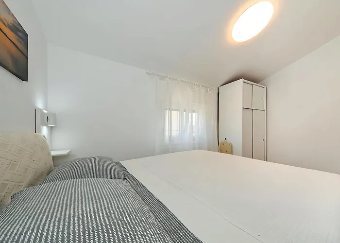 Dalapado By Interhome Zadar