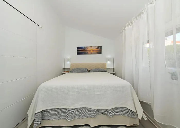 Dalapado By Interhome Zadar