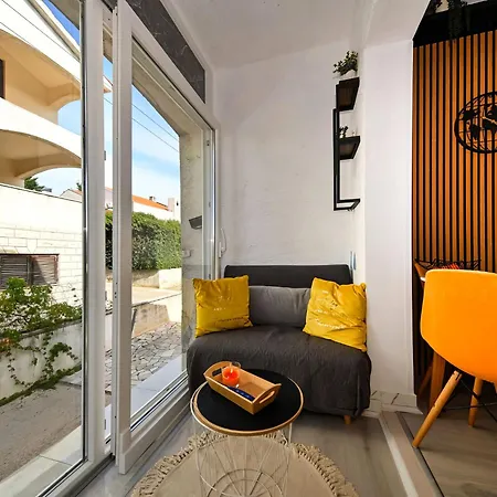 Dalapado By Interhome Zadar